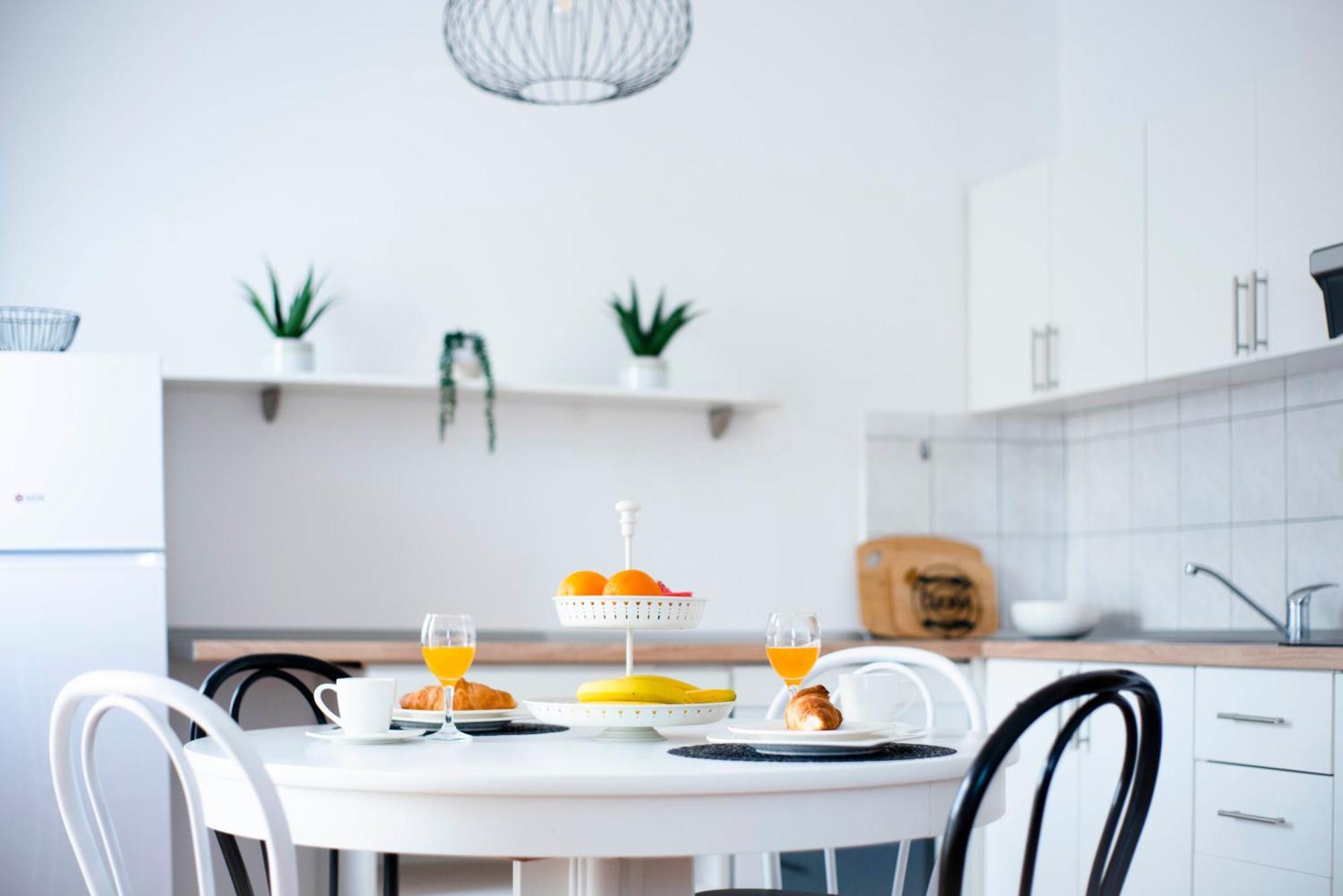 Apartman Karla Sinj Exterior foto